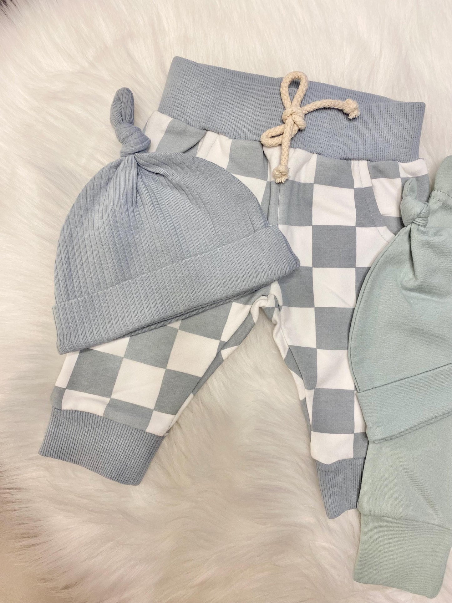 blue checkered newborn baby boy joggers set with hat, blue and white checker, going home outfit, organic cotton baby pants knot tie hat gift