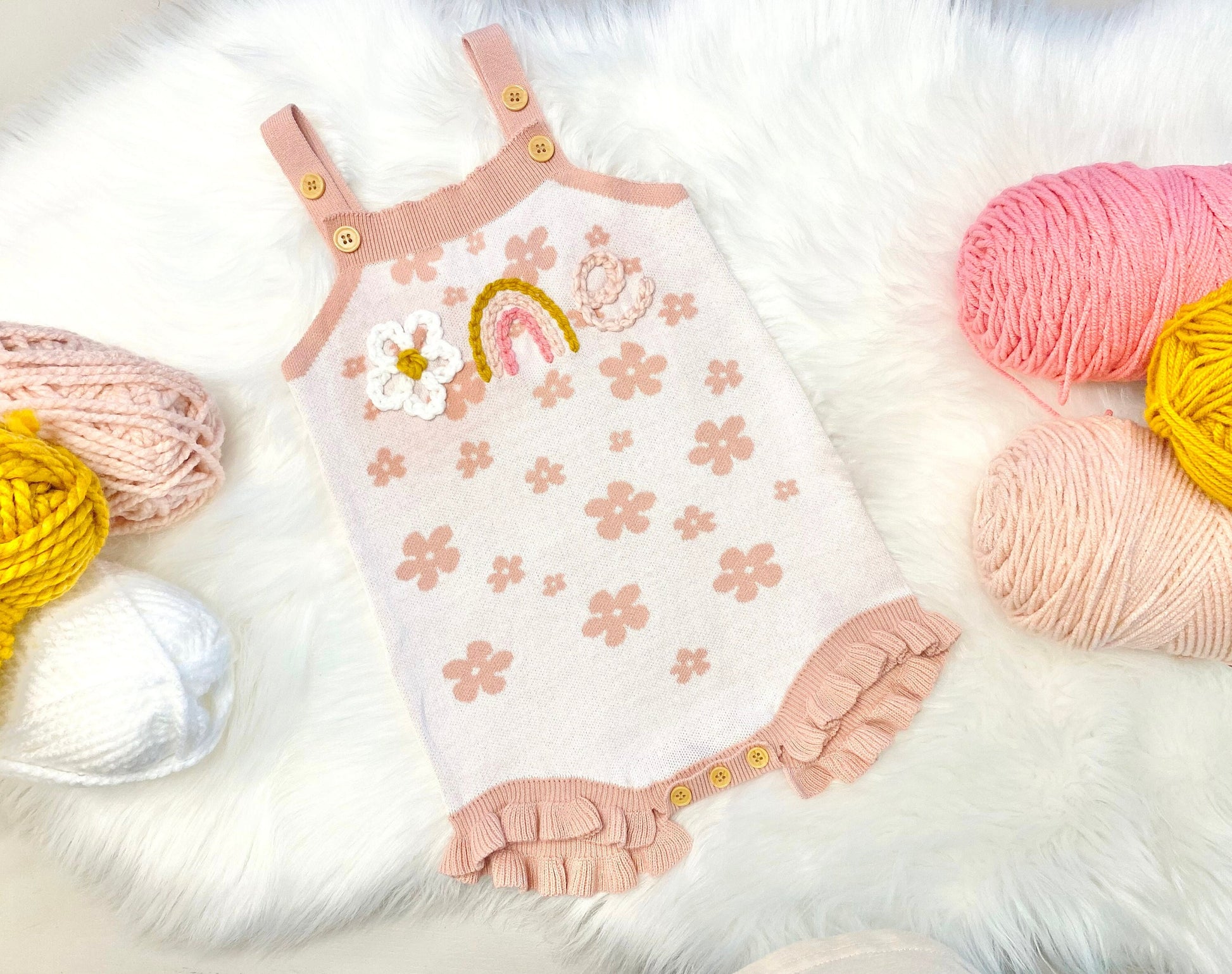 groovy ONE Flower First Birthday Outfit romper, Daisy 1st Birthday romper outfit baby girls, rainbow blush pink white yellow daisy flowers, one groovy baby, knitted knit baby romper, hand embroidered birthday outfit, spring summer birthday theme