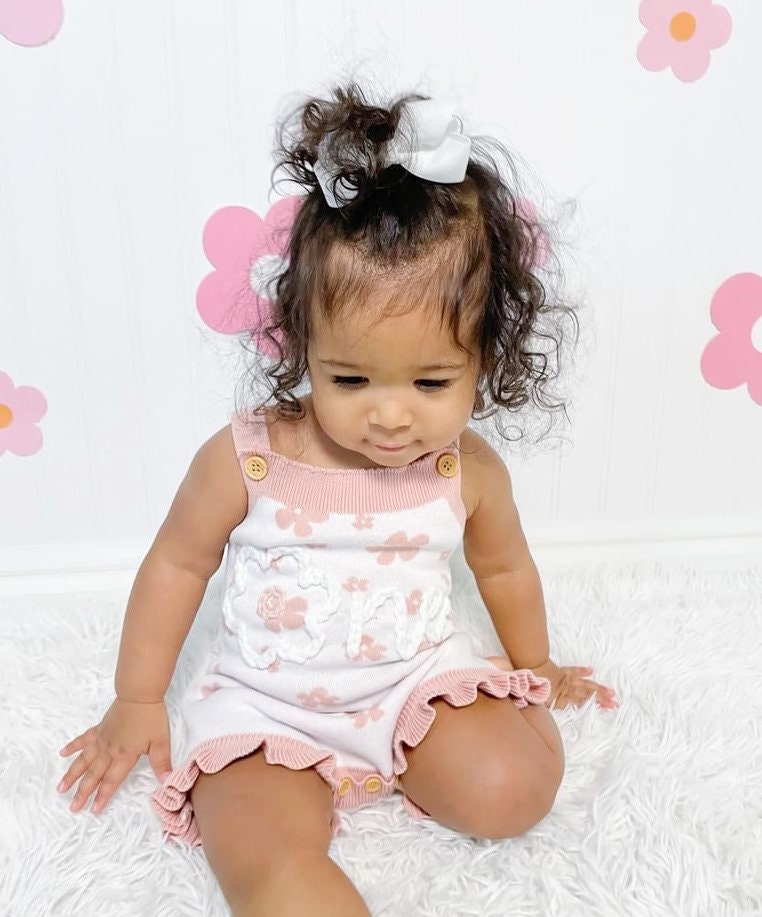 groovy ONE Flower First Birthday Outfit romper, Daisy 1st Birthday romper outfit baby girls, rainbow blush pink white yellow daisy flowers, one groovy baby, knitted knit baby romper, hand embroidered birthday outfit, spring summer birthday theme