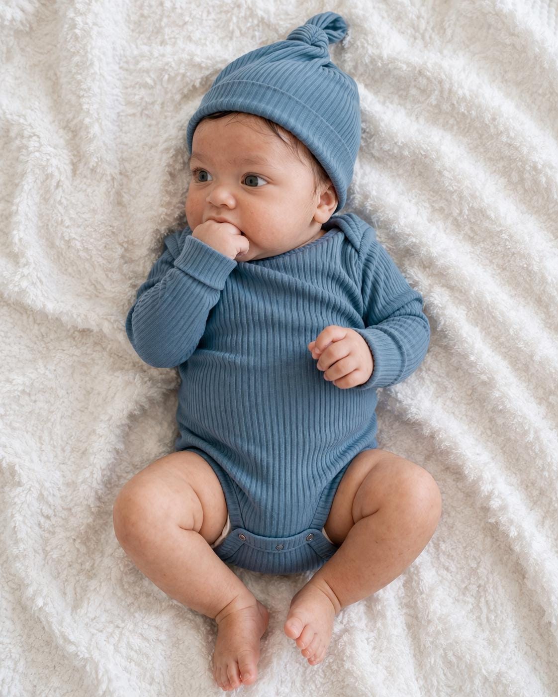 Organic Ribbed Cotton Newborn Outfit: Bodysuit and Knotted Hat Set