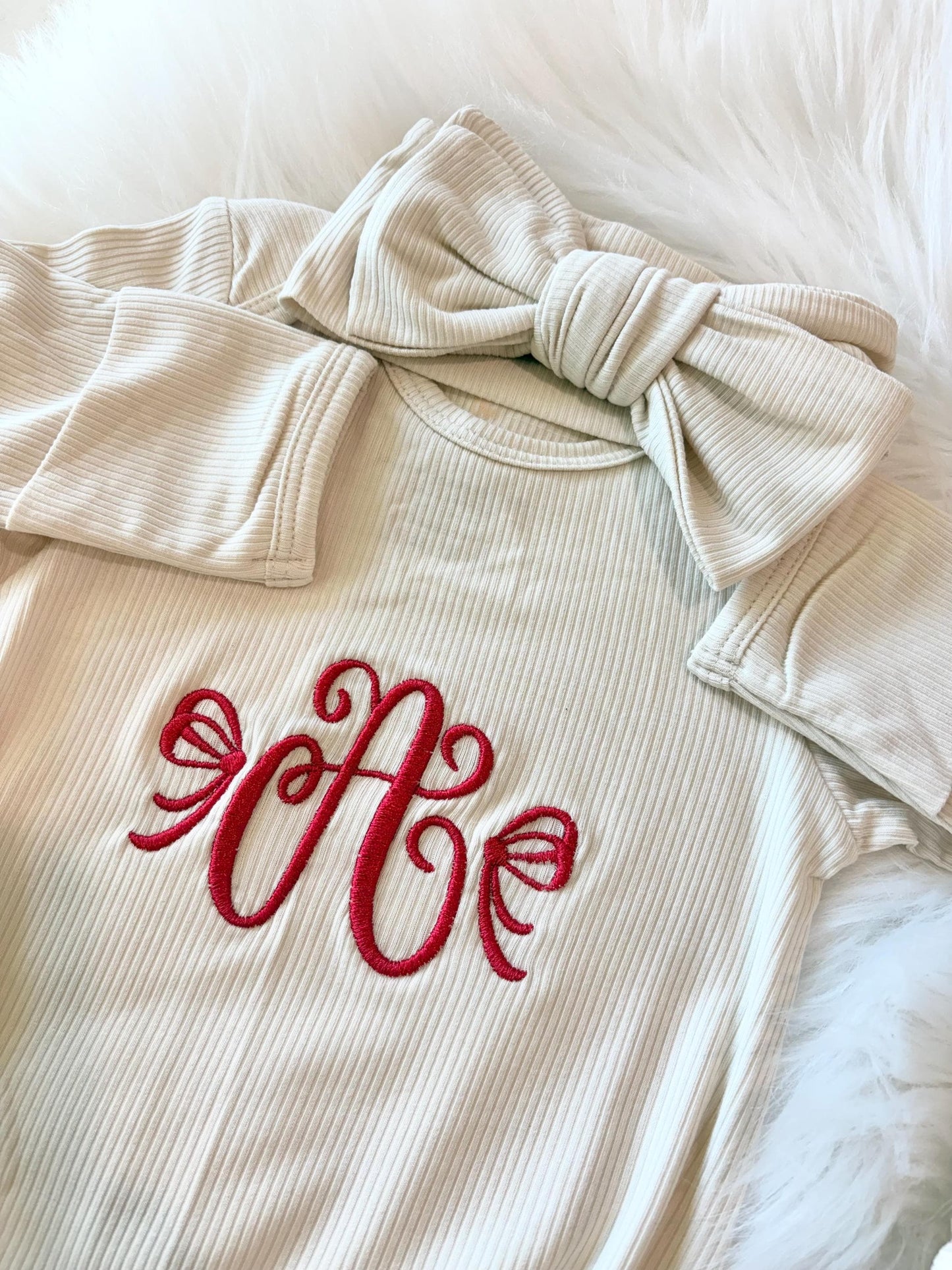 monogrammed embroidered bow baby gown for baby girl, christmas holiday personalized baby shower gift for girl, red light pink blush beige cream baby gift, newborn swaddle headband, coming home outfit, baby shower gift set, pregnancy announcement, baby hospital outfit, custom newborn baby gown with name, hand embroidered baby gift set, the mod mango baby boutique co