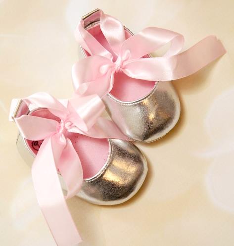 Silver & Pink Crib Shoes with Matching Flower Headband Gift Set