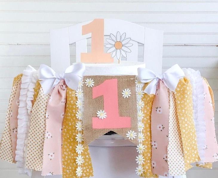 Pink and Gold First Birthday Banner with Bows 
